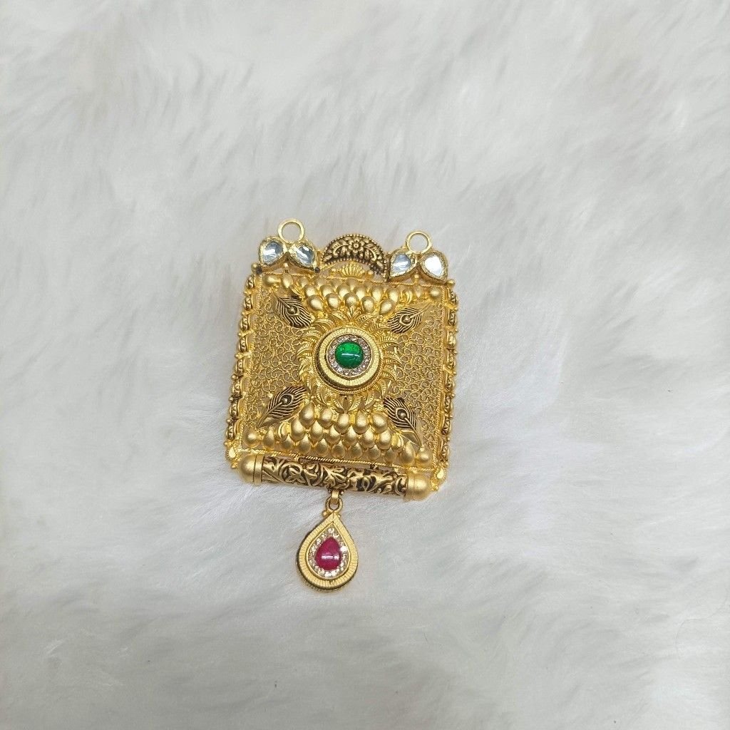 916 gold antique mangalsutra pendants